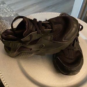 Nike Huarache shoes👞